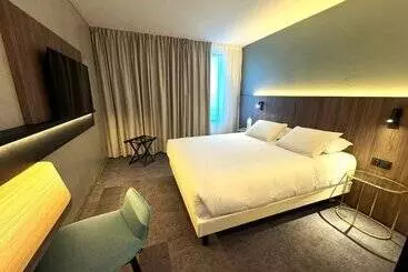 Hotel Kyriad Chateauroux Nord Aeroport