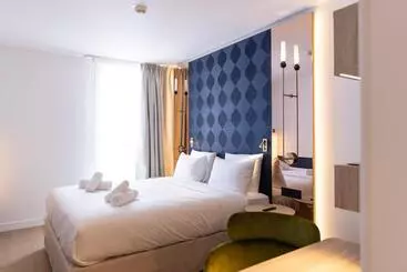 ホテル Hôtel Kyriad Prestige Paris Asnieres