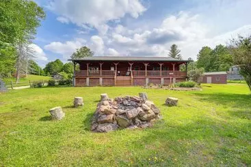 Mökkimajoitus 4 Mi To Grandfather Mountain: Cabin In Newland!