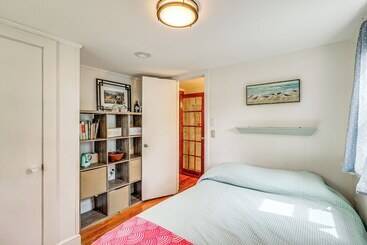 茅舍 Peaceful Countryside Home ~ 6 Mi To Lewes Beach!