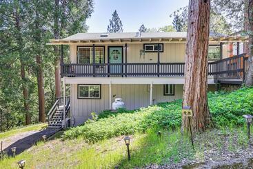 کلبه Sonora Hideaway W/ Lake Access & Furnished Deck