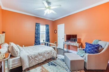 کلبه Spacious Long Beach Vacation Home W/ Patio & Grill