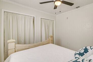 Dom wiejski Screened Lanai & Heated Pool: Spring Hill Home