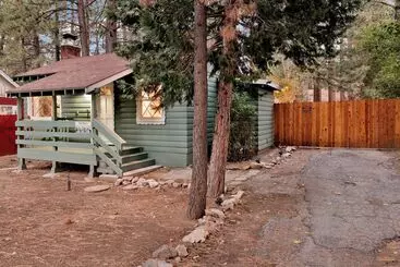 کلبه Cozy Fox #2035