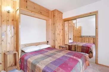 קוטג'' The Alps Lodge #2142