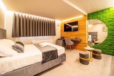 Bed and Breakfast Cinquanta Sfumature Luxury Suites