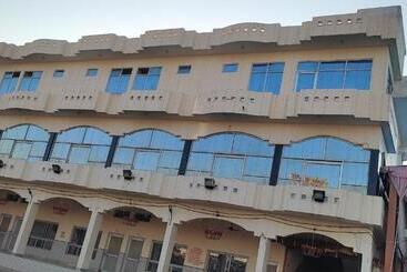 Hotel Kesarwani Seva Sadan