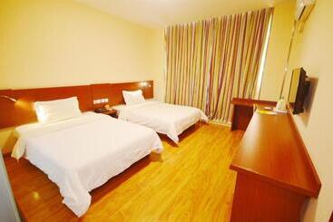 בית מלון כפרי 7days Inn Taiyuan Shanxi Hospital