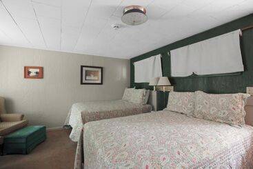 ホテル Coho Inn & Motor Lodge