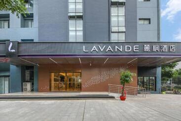 Lavande Hotel Wuhan 2nd Guanggu Road