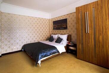 Chonpines Hotels·xining Qingzang Building