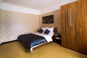 Chonpines Hotels·xining Qingzang Building