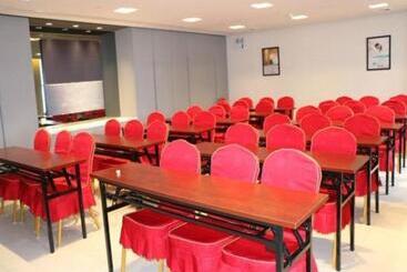 فندق Jinjiang Inn Karamay Oli Building Bairui Plaza