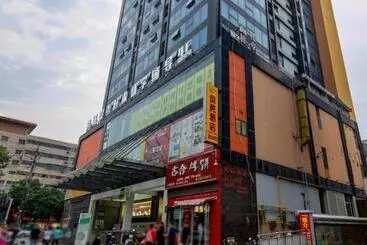 Shell Hotel Huaibei Jinying Plaza Long Distance Bus Station
