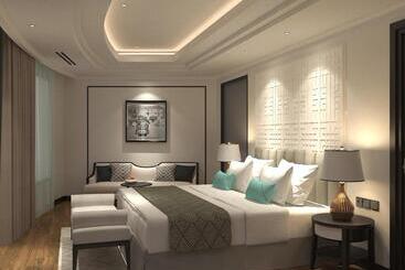 Charmant Suites A Boutique Hotel Can Tho