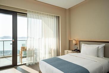 Otel Zhoushan Poly Senbo Nature Park & Resort