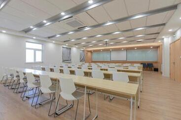 فندق Hanting Binzhou Zhongbai Building