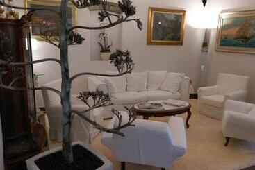 בית מלון כפרי Tirreno