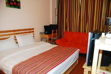 فندق Kunming Lang Mei Youth