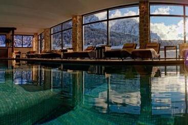 Отель Monte Pana Dolomites