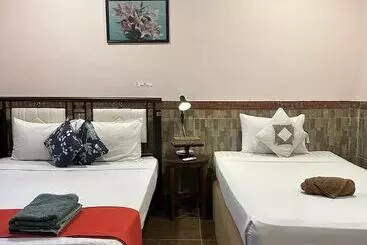 هتل Jamess Bungalow