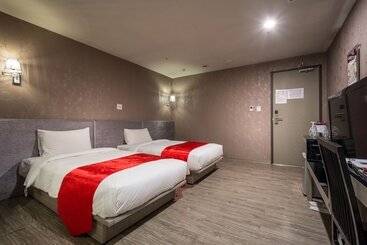 Hotel 慶城商旅urbanone