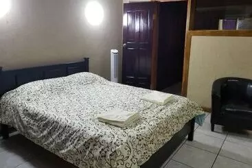 ユースホステル Monte Campana Escazu