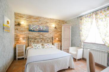 客栈 Posada Las Tres Mentiras De Santillana Del Mar