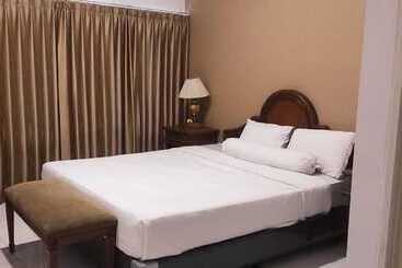 فندق Saesea Private Beach & Resort