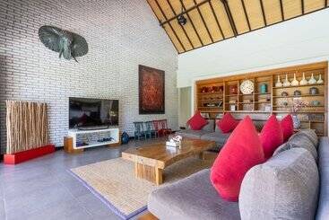 游客公寓 Boutique Villa Doretanh Jimbaran