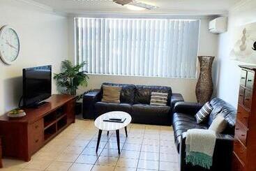 Sunseeker Motel