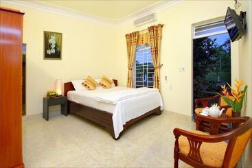 پانسیون Strawberry Garden Homestay