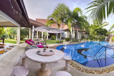 Ferienwohnungen Relaxing Palm Pool Villa