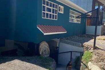 تختخواب و صبحانه Cabinas Nuestra Kasa