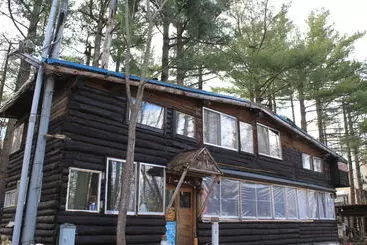 Quinta ou Casa Rural Log Yukari Guest House