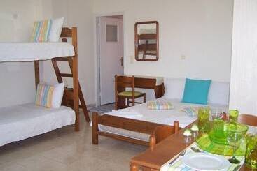 ツーリストアパートメント Villa Romantza