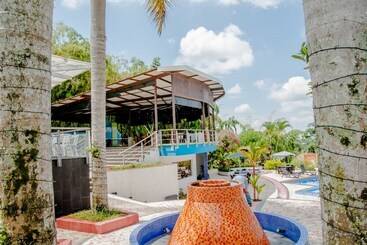 Santo Bambu Hotel Campestre