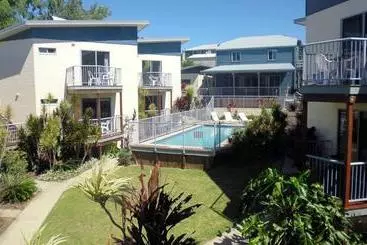 Albergue Emu's Beach Resort