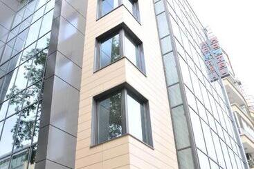 ホテル Burgas Free University