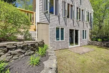 Mökkimajoitus Serene Steuben Home W/ Scenic Ocean Views!