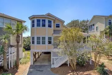 コテージ 72 Pelican Bay Avantstay Community Pool, Decks