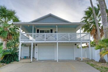 Landhus Private Pool, Yard W/ Fire Pit, Near The Beach Coasta Rita By Avantstay