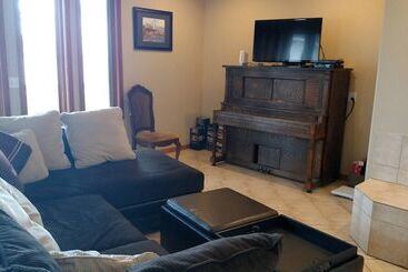 Dom wiejski Harbor View Haven By Avantstay Private Backyard