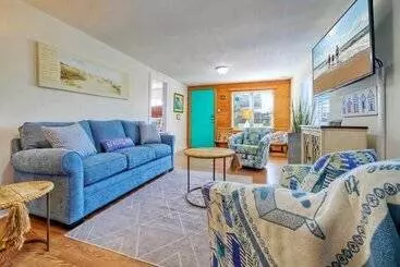 コテージ Rock The Boat By Avantstay 5 Blocks To Beach