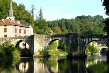 Spacious Cottage In Limousin With Private Pool