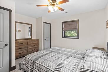 קוטג'' The Breck By Avantstay Modern 6bdr Cabin W/ Hot Tub & Game Room