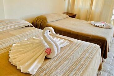 Отель Cordelia's