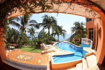 Hotelli Villa Tropical