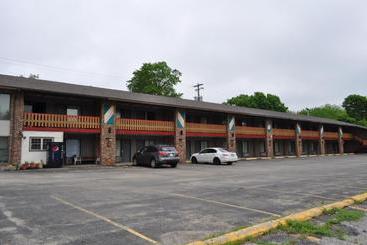 모텔 Kewanee Motor Lodge