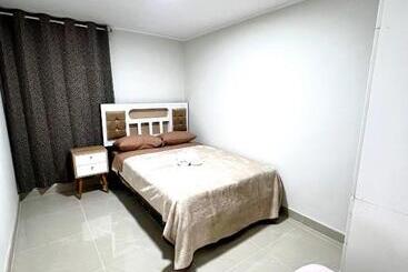 Aparthotel El Agustino Los Ficus  Lima